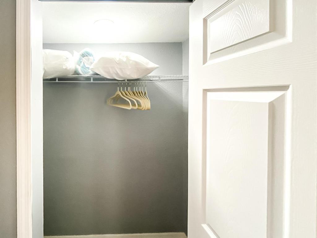Sarasota Modern, Spacious, Comfy, Queen Beds, Backyard Rental מראה חיצוני תמונה
