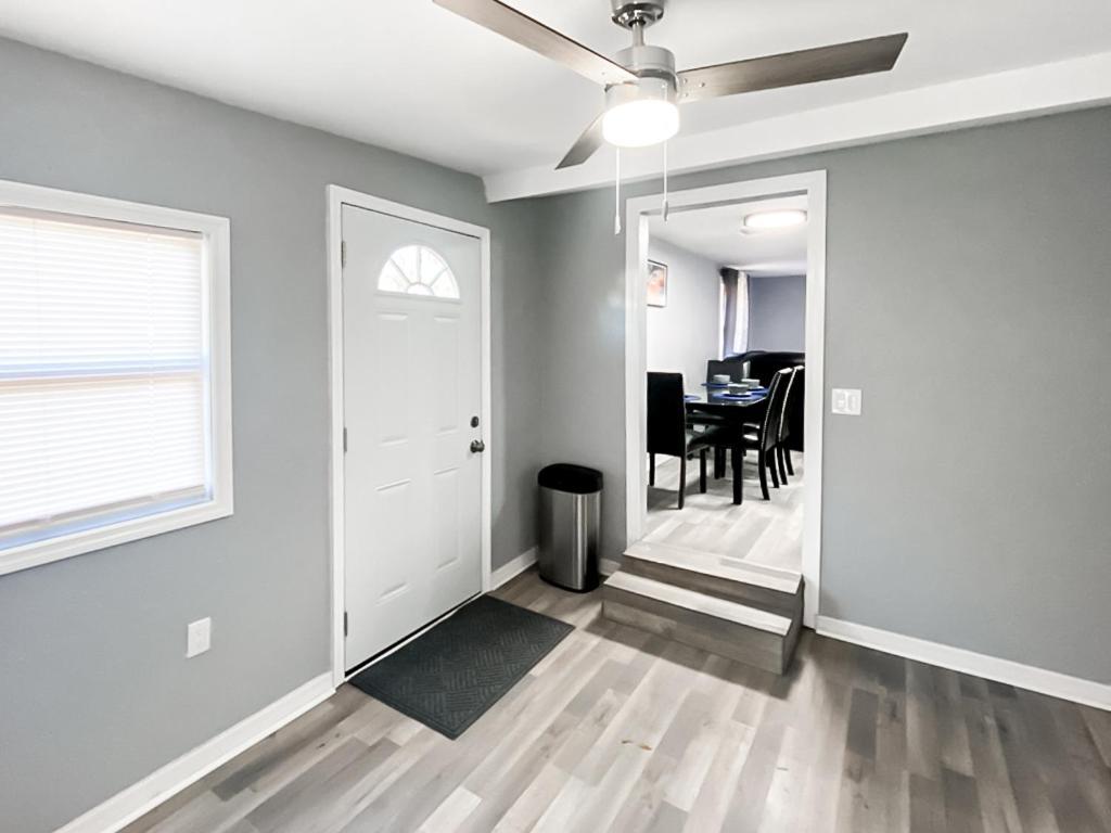 Sarasota Modern, Spacious, Comfy, Queen Beds, Backyard Rental מראה חיצוני תמונה
